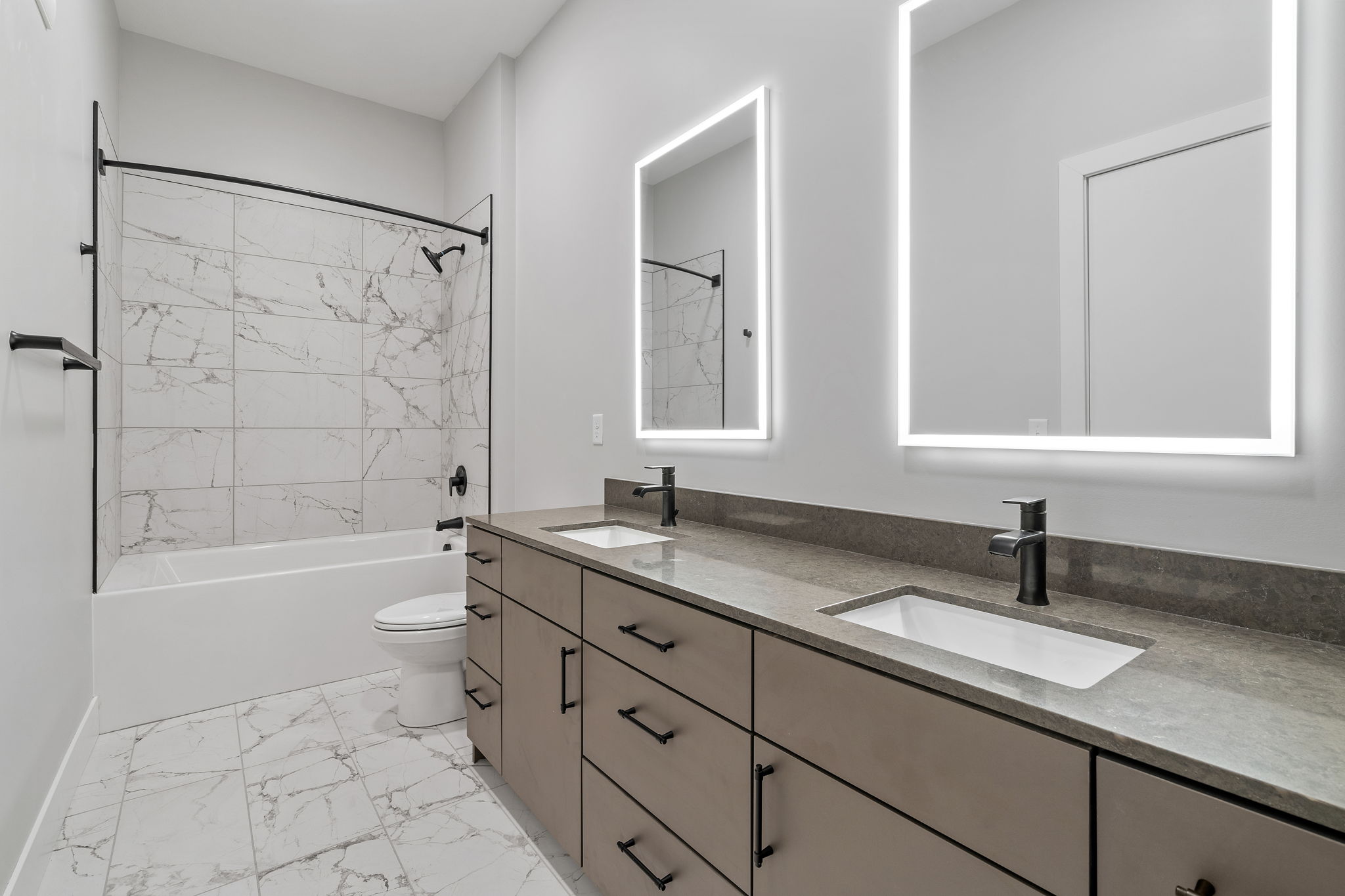 78-web-or-mls-470 Lexington Pkwy-78