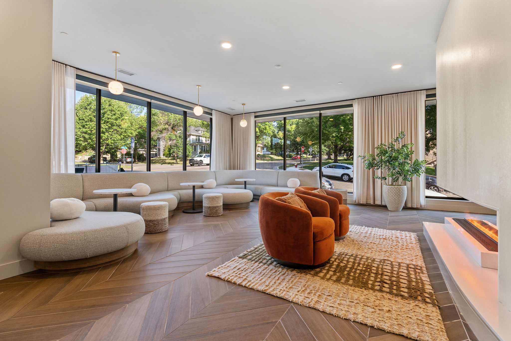 11-web-or-mls-470 Lexington Pkwy-11